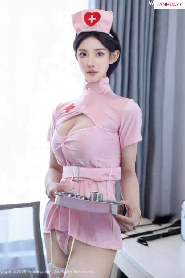   [XiuRen]高清写真图 2025.07.18 No.10563 梨霜儿 粉色护士第7张图片